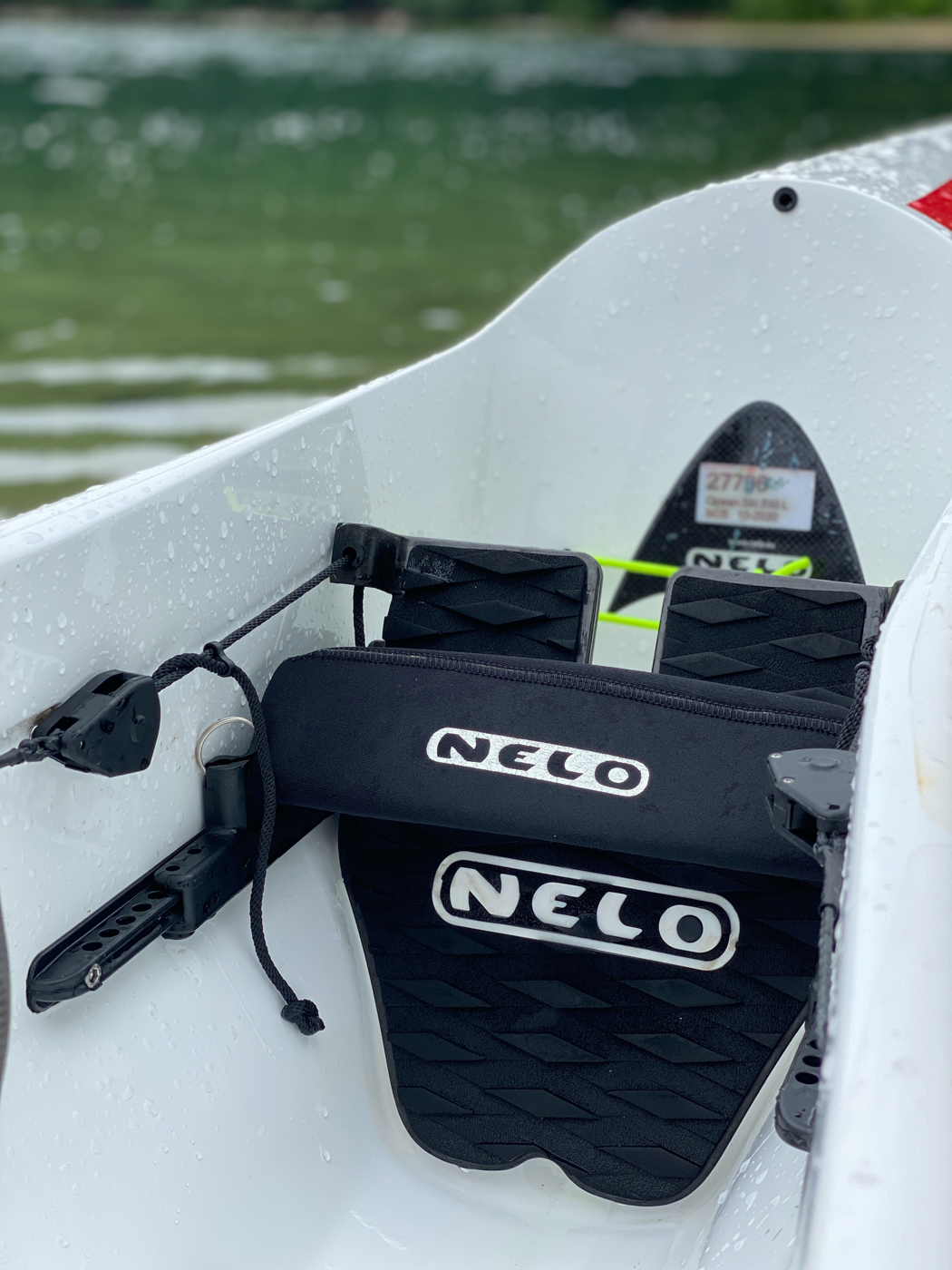 Nelo 550 Review, components, footplate